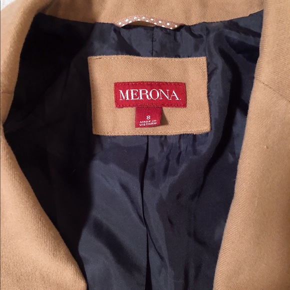 Blazer - Picture 2 of 2